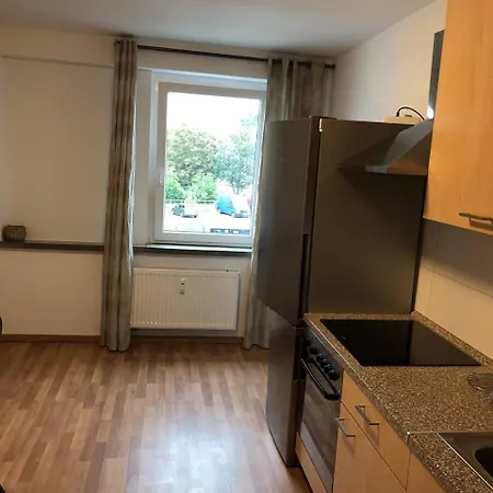 Dkn - Ihr Zuhause Auf Zeit In Naehe Leuna, Schkopau - Voll Ausgestattet Apartment *