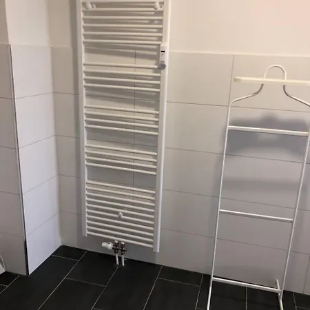 Dkn - Ihr Zuhause Auf Zeit In Naehe Leuna, Schkopau - Voll Ausgestattet *