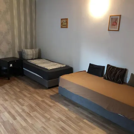 Apartment Dkn - Ihr Zuhause Auf Zeit In Naehe Leuna, Schkopau - Voll Ausgestattet *