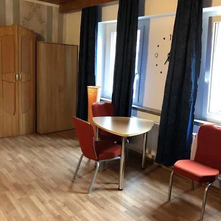 Apartment Dkn - Ihr Zuhause Auf Zeit In Naehe Leuna, Schkopau - Voll Ausgestattet