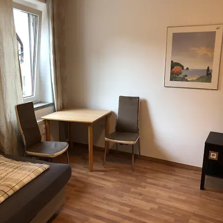 Apartment Dkn - Ihr Zuhause Auf Zeit In Naehe Leuna, Schkopau - Voll Ausgestattet