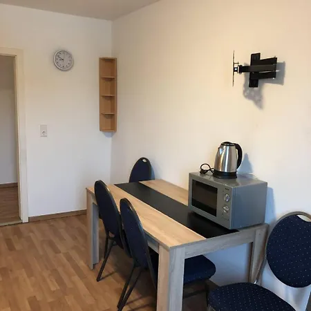 Apartment Dkn - Ihr Zuhause Auf Zeit In Naehe Leuna, Schkopau - Voll Ausgestattet Merseburg
