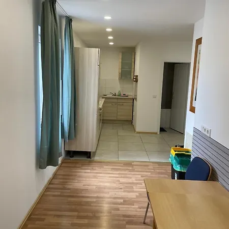 Dkn - Ihr Zuhause Auf Zeit In Naehe Leuna, Schkopau - Voll Ausgestattet Apartment *