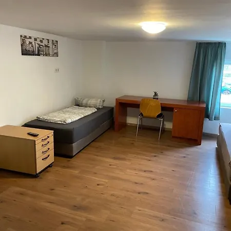 Apartment Dkn - Ihr Zuhause Auf Zeit In Naehe Leuna, Schkopau - Voll Ausgestattet