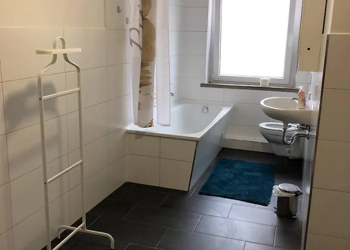 Dkn - Ihr Zuhause Auf Zeit In Naehe Leuna, Schkopau - Voll Ausgestattet *